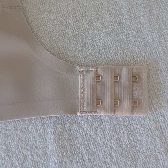 NWT Warner's No Side Effects Polka Dot Bra, size 40D - Picture 11 of 13